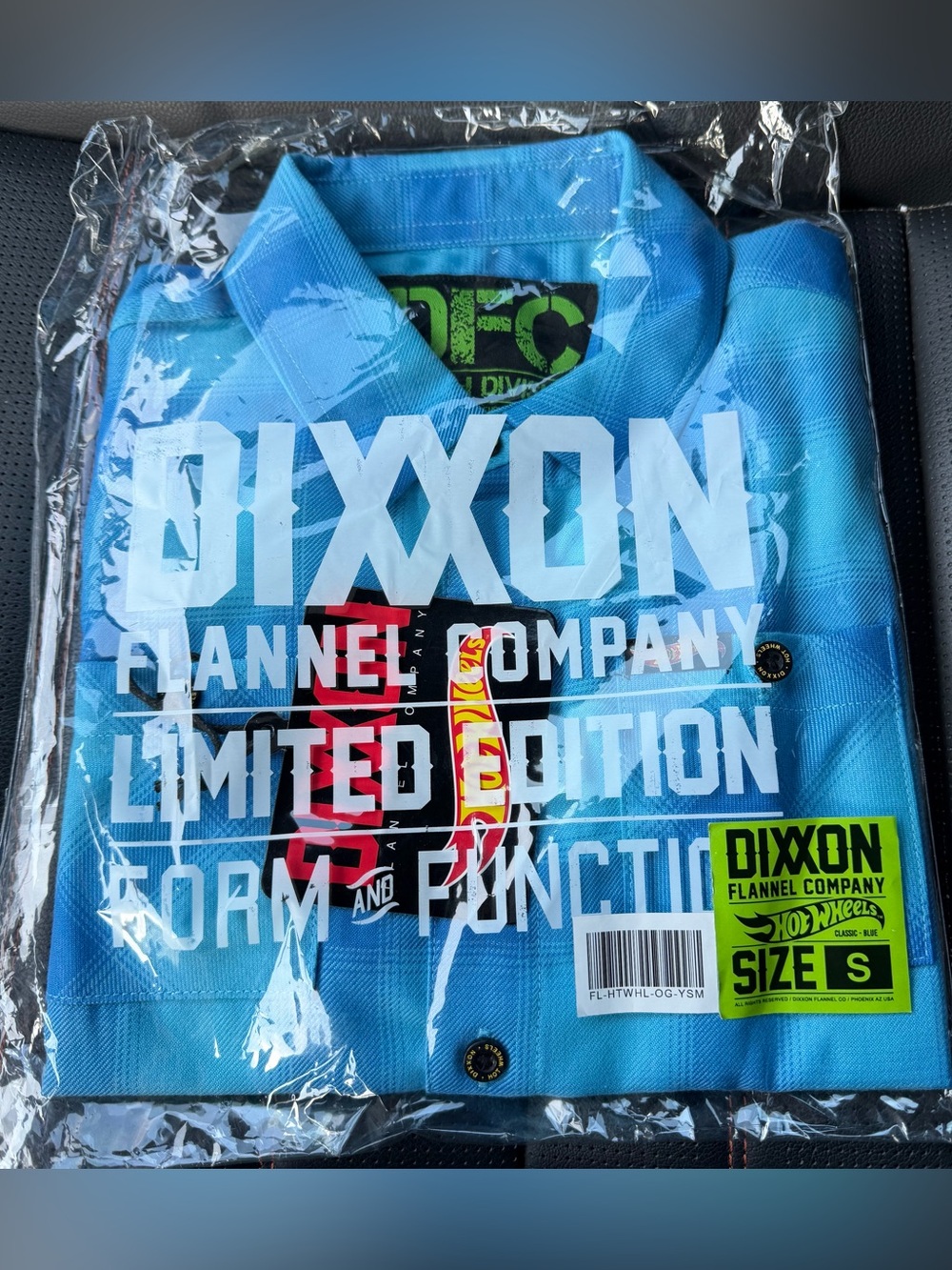 NWT Youth Dixxon Flannel Size Small Hot Wheels OG Youth Flannel Youth